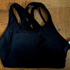 BNWT FABLETICS Sports bra in jet black (S)